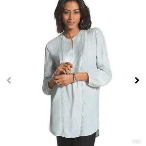 Chicos silver long sleeve lightweight blouse sequin detail size 1/ medium C33